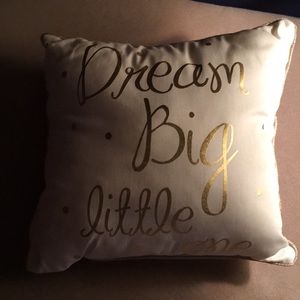 NWT ‘Dream big little one’ tan/gold kids pillow